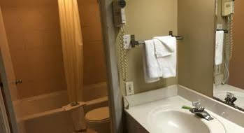 Executive Inn & Suites Beeville Bagian luar foto